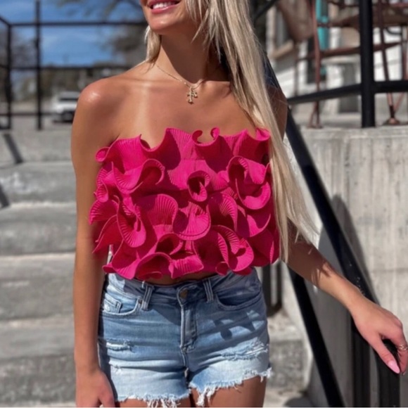ZARA RUFFLED CROP TOP BLOGGERES FAVORITE - Picture 4 of 9
